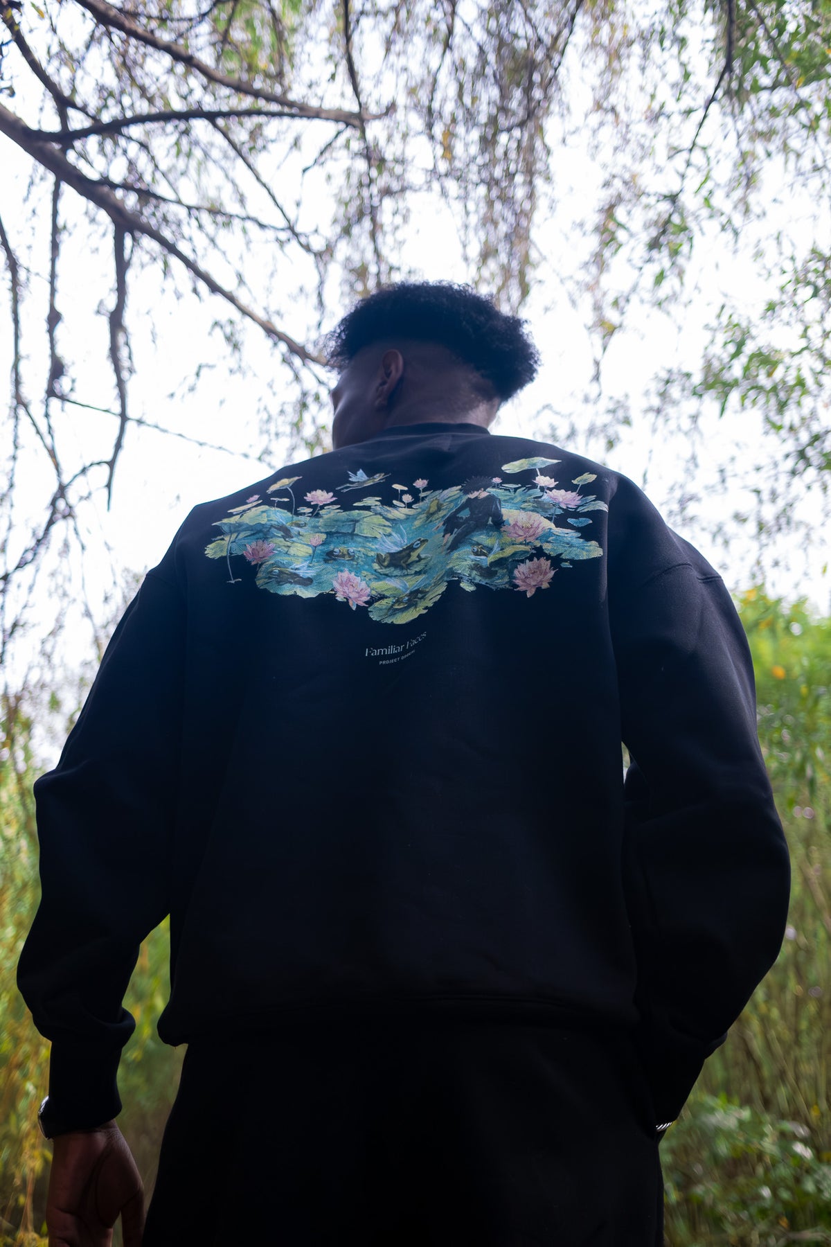 Familiars Crewneck - Black
