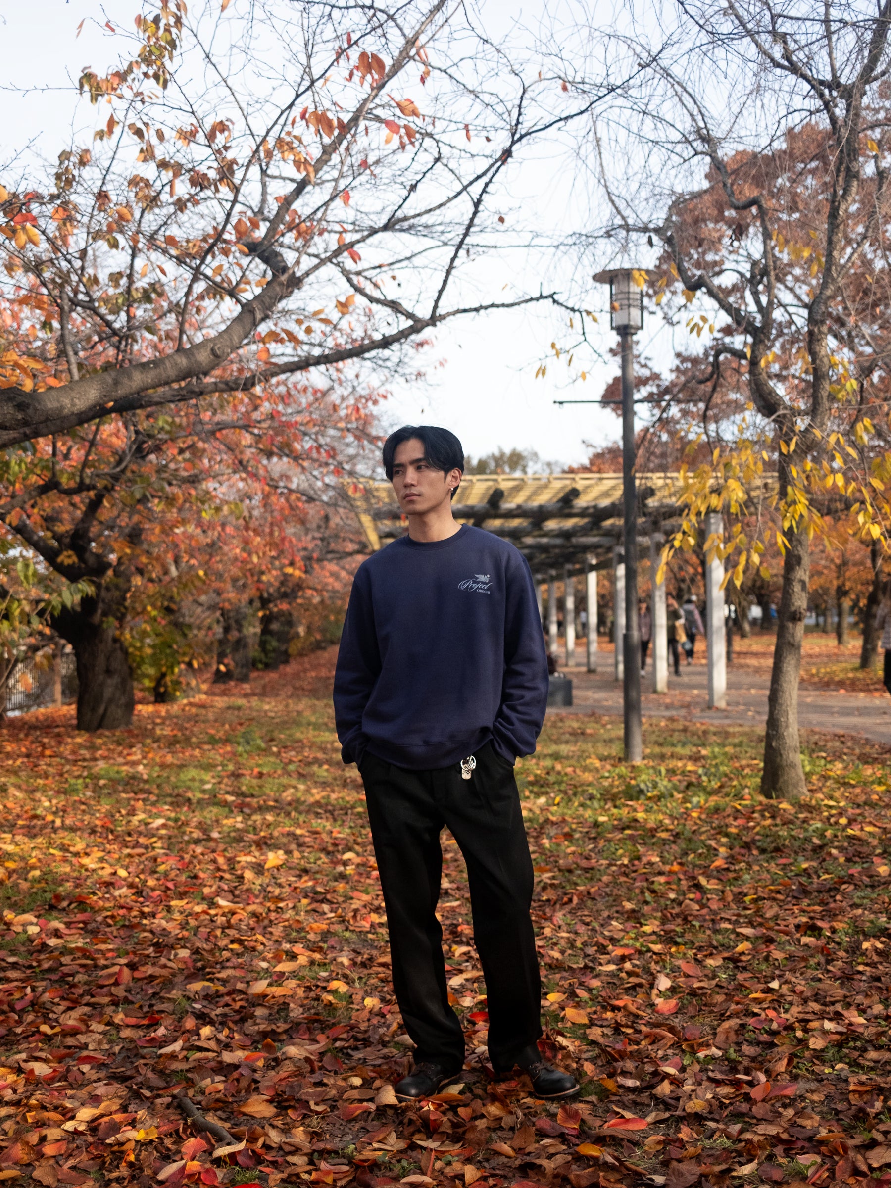 Solitude Box Crewneck - Navy