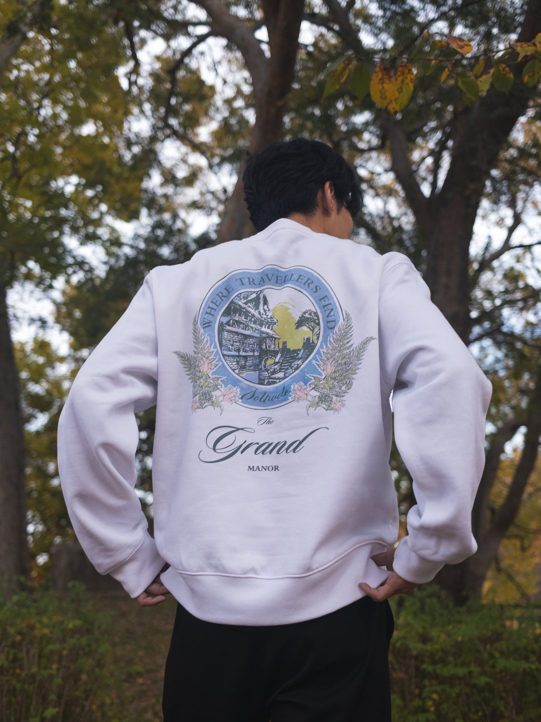 Solitude Box Crewneck - White