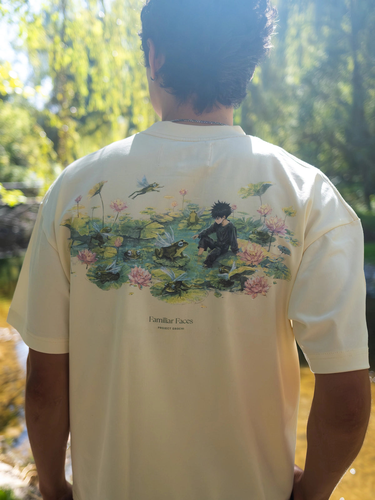 Familiars Tee - Natural