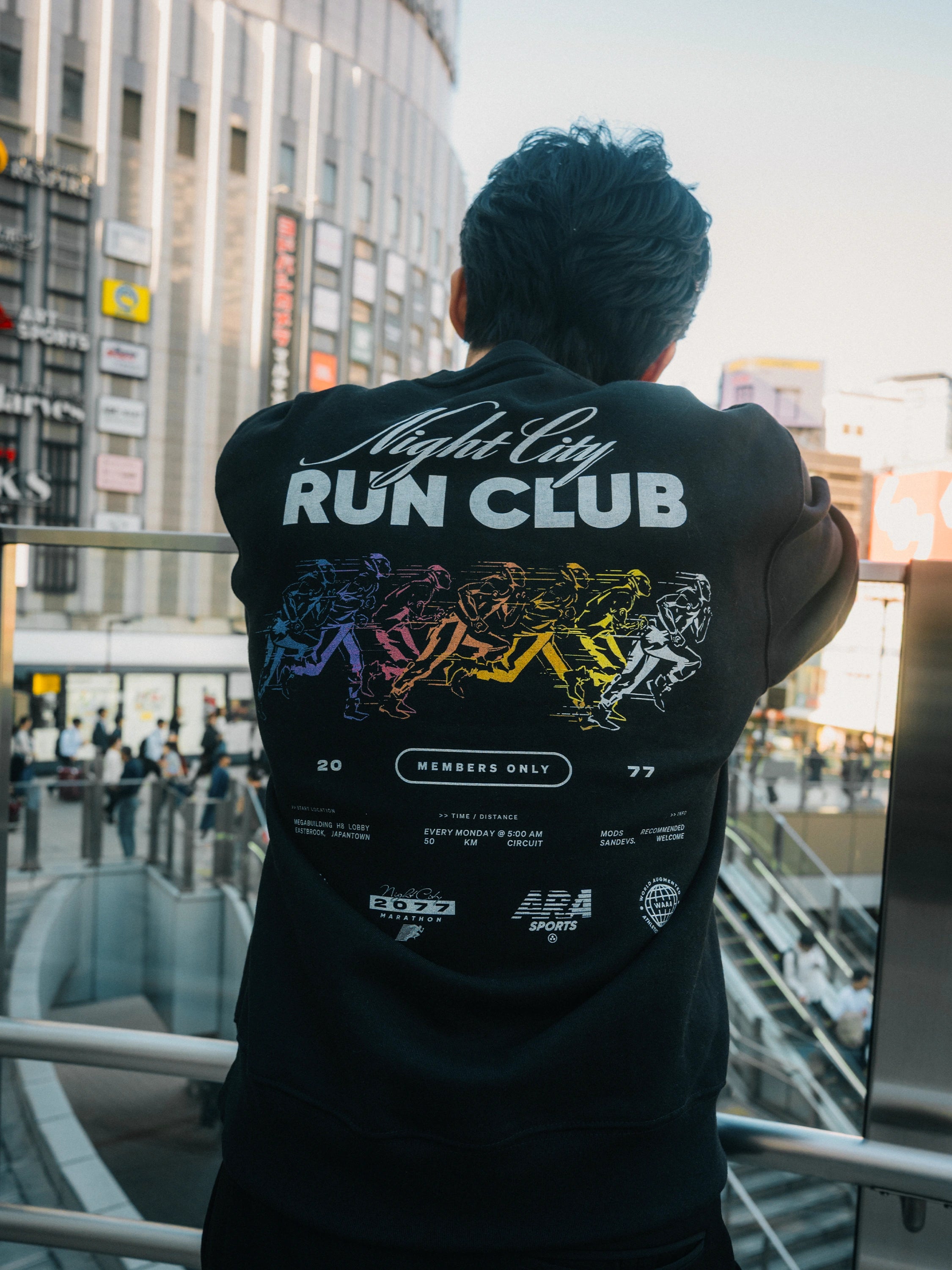 Run Club Box Crewneck - Black