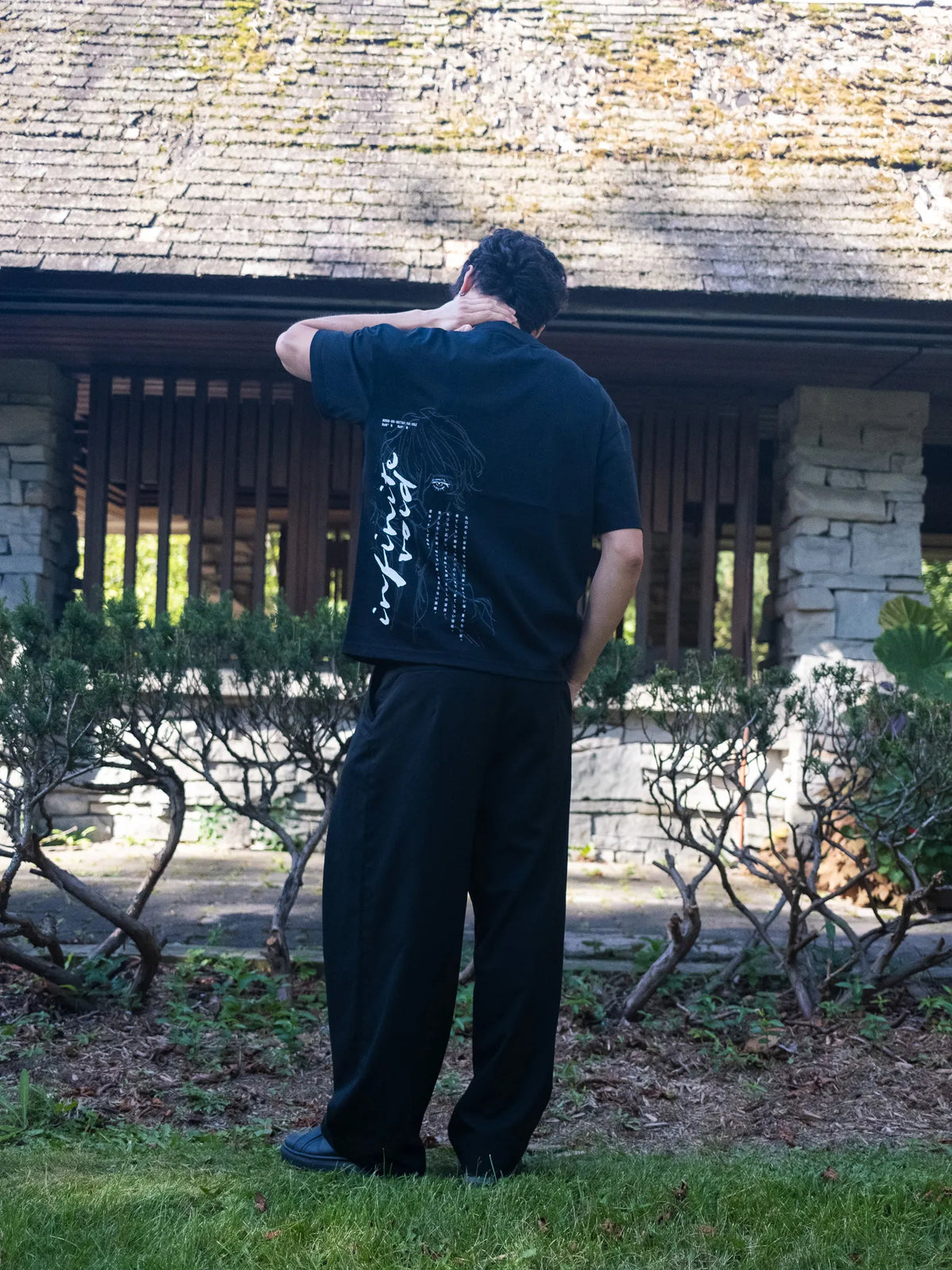 Void Tee - Black