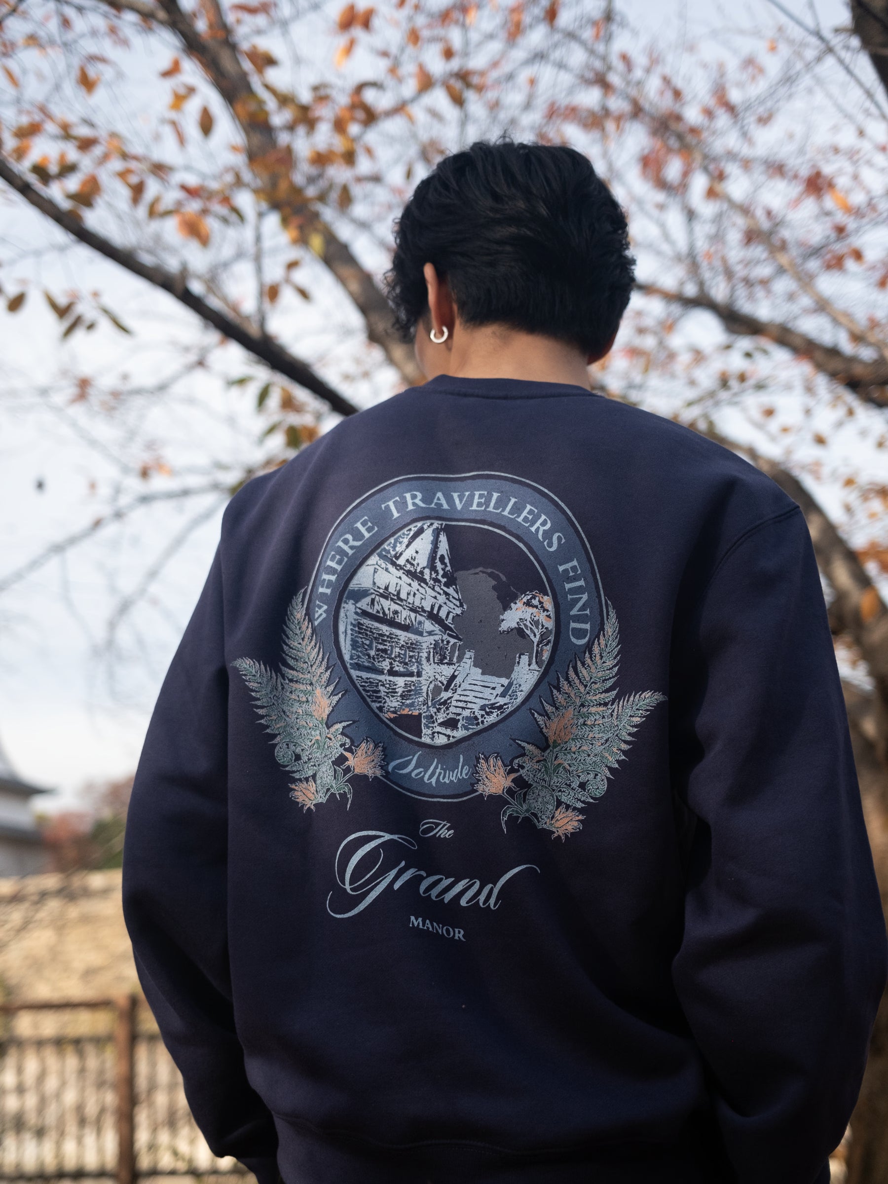 Solitude Box Crewneck - Navy